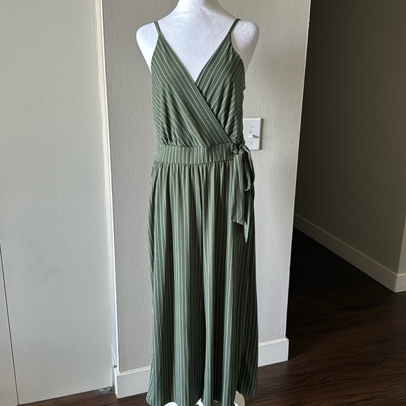 Kaileigh Rica Knit Crop Jumpsuit in Olive - Picture 2 of 6